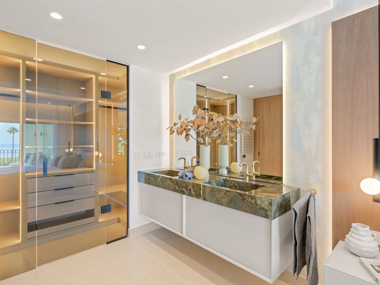 3 makuuhuone Huoneisto myytävänä paikassa Estepona mukana uima-altaan 
autotalli - 1 995 000 € (Ref: 9763265)