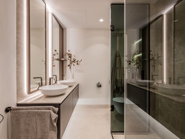 3 Zimmer Apartment zu verkaufen in El Velerín, Estepona mit Pool Garage - 1.995.000 € (Ref: 9763265)