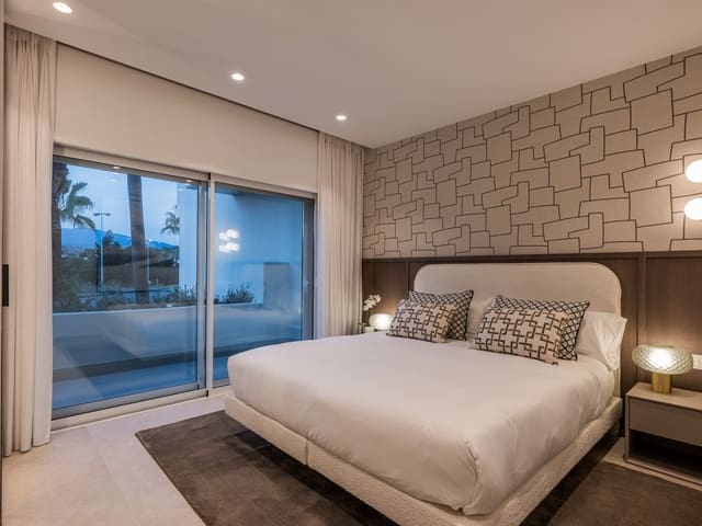 3 Zimmer Apartment zu verkaufen in El Velerín, Estepona mit Pool Garage - 1.995.000 € (Ref: 9763265)