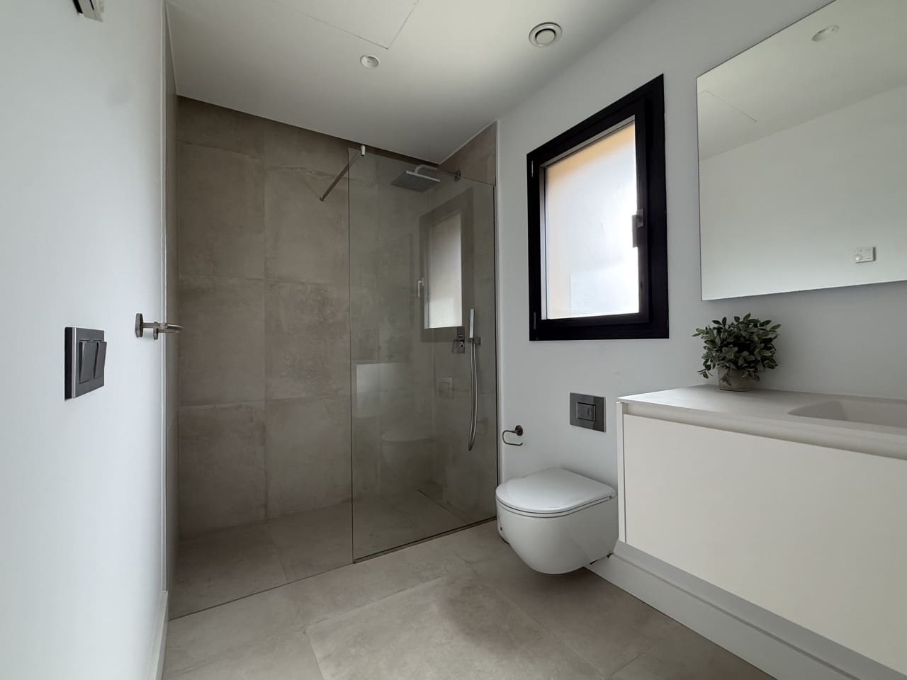 5 chambre Villa/Maison à vendre à Nueva Andalucia avec piscine garage - 3 000 000 € (Ref: 9768890)