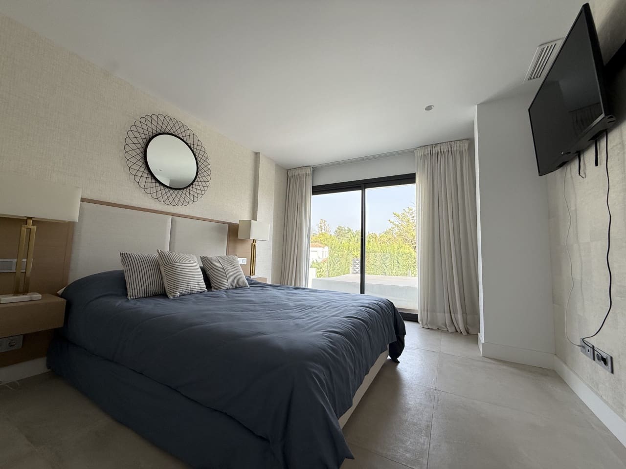 5 chambre Villa/Maison à vendre à Nueva Andalucia avec piscine garage - 3 000 000 € (Ref: 9768890)