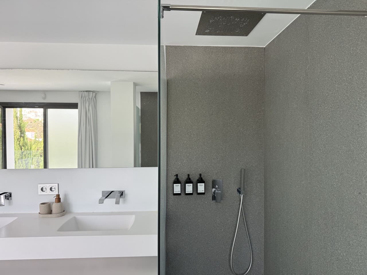 5 chambre Villa/Maison à vendre à Nueva Andalucia avec piscine garage - 3 000 000 € (Ref: 9768890)