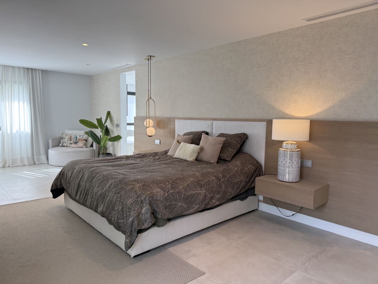 5 chambre Villa/Maison à vendre à Nueva Andalucia avec piscine garage - 3 000 000 € (Ref: 9768890)