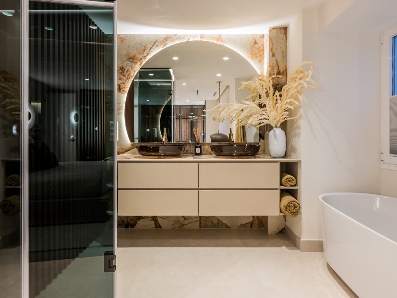 Apartamento de 3 habitaciones en Los Monteros en venta con piscina garaje - 2.450.000 € (Ref: 9772596)