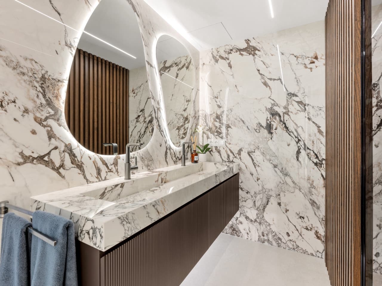 Apartamento de 3 habitaciones en Los Monteros en venta con piscina garaje - 2.450.000 € (Ref: 9772596)