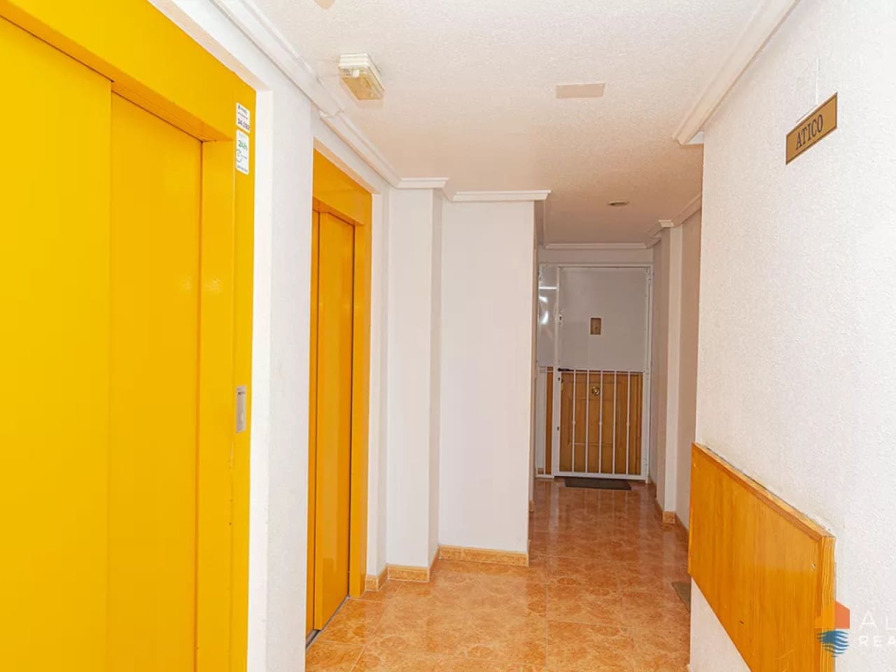 2 slaapkamer Appartement te koop in Torrevieja met zwembad - € 136.500 (Ref: 9777351)