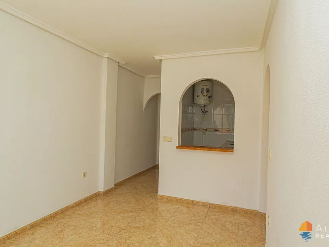 2 slaapkamer Appartement te koop in Torrevieja met zwembad - € 136.500 (Ref: 9777351)
