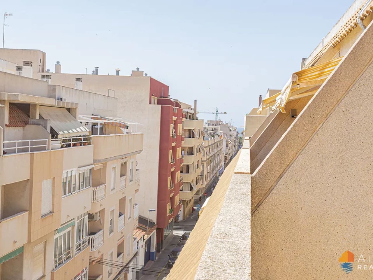 2 slaapkamer Appartement te koop in Torrevieja met zwembad - € 136.500 (Ref: 9777351)