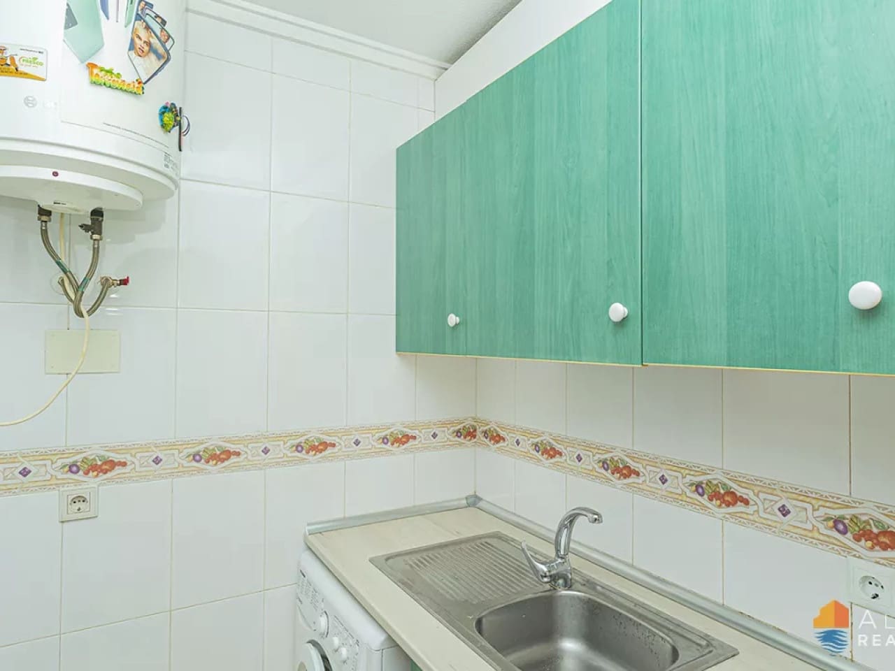 2 slaapkamer Appartement te koop in Torrevieja met zwembad - € 136.500 (Ref: 9777351)