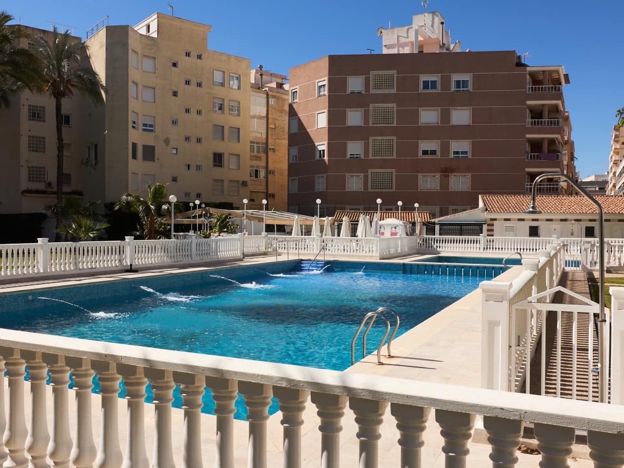 1 slaapkamer Appartement te koop in Torrevieja met zwembad - € 170.000 (Ref: 9780781)