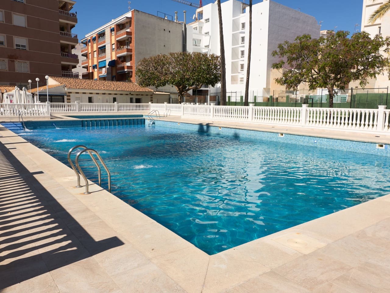 1 slaapkamer Appartement te koop in Torrevieja met zwembad - € 170.000 (Ref: 9780781)