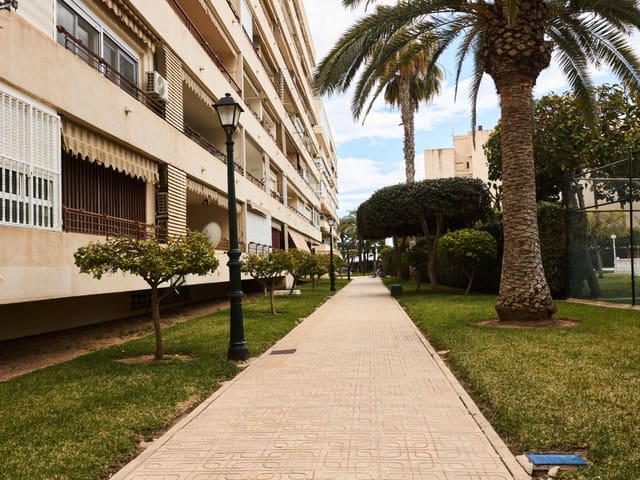 1 slaapkamer Appartement te koop in Playa de los Locos, Torrevieja met zwembad - € 170.000 (Ref: 9780781)