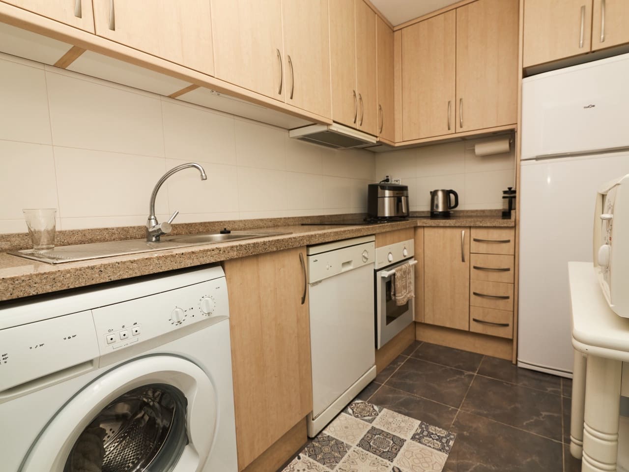 2 makuuhuone Huoneisto myytävänä paikassa Torrevieja mukana 
autotalli - 164 900 € (Ref: 9793126)