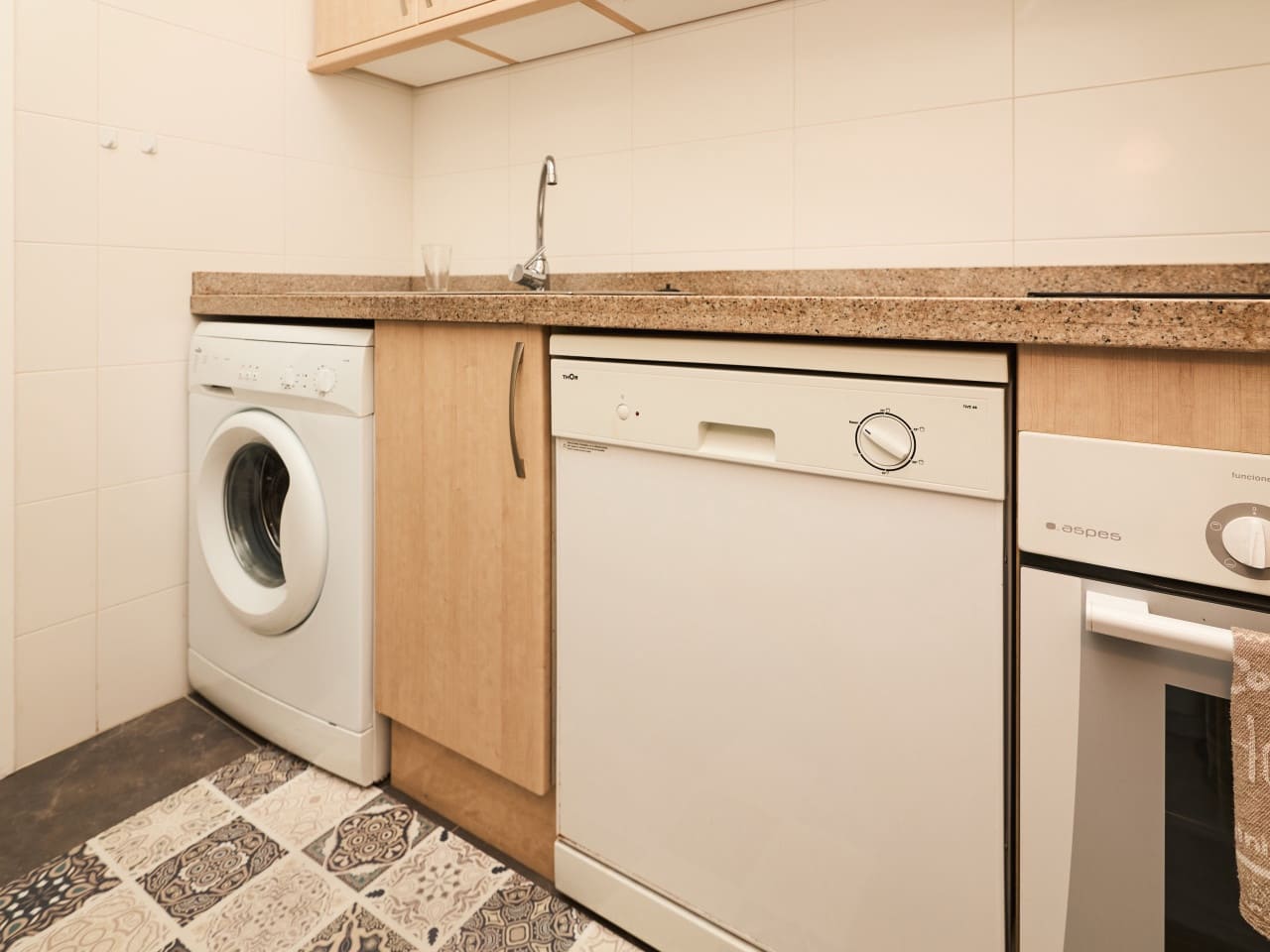 2 makuuhuone Huoneisto myytävänä paikassa Torrevieja mukana 
autotalli - 164 900 € (Ref: 9793126)