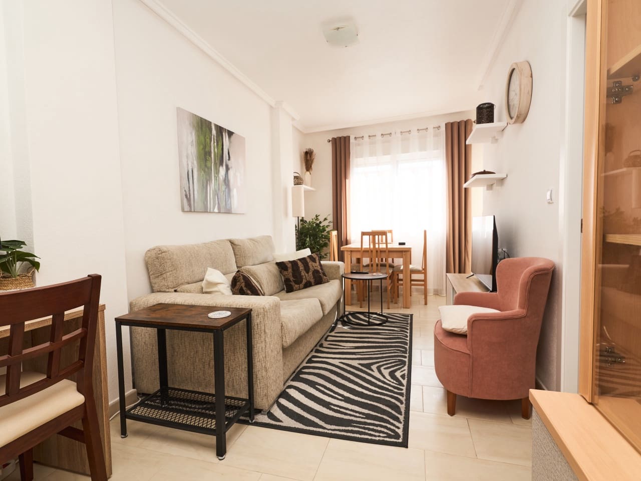 2 makuuhuone Huoneisto myytävänä paikassa Torrevieja mukana 
autotalli - 164 900 € (Ref: 9793126)