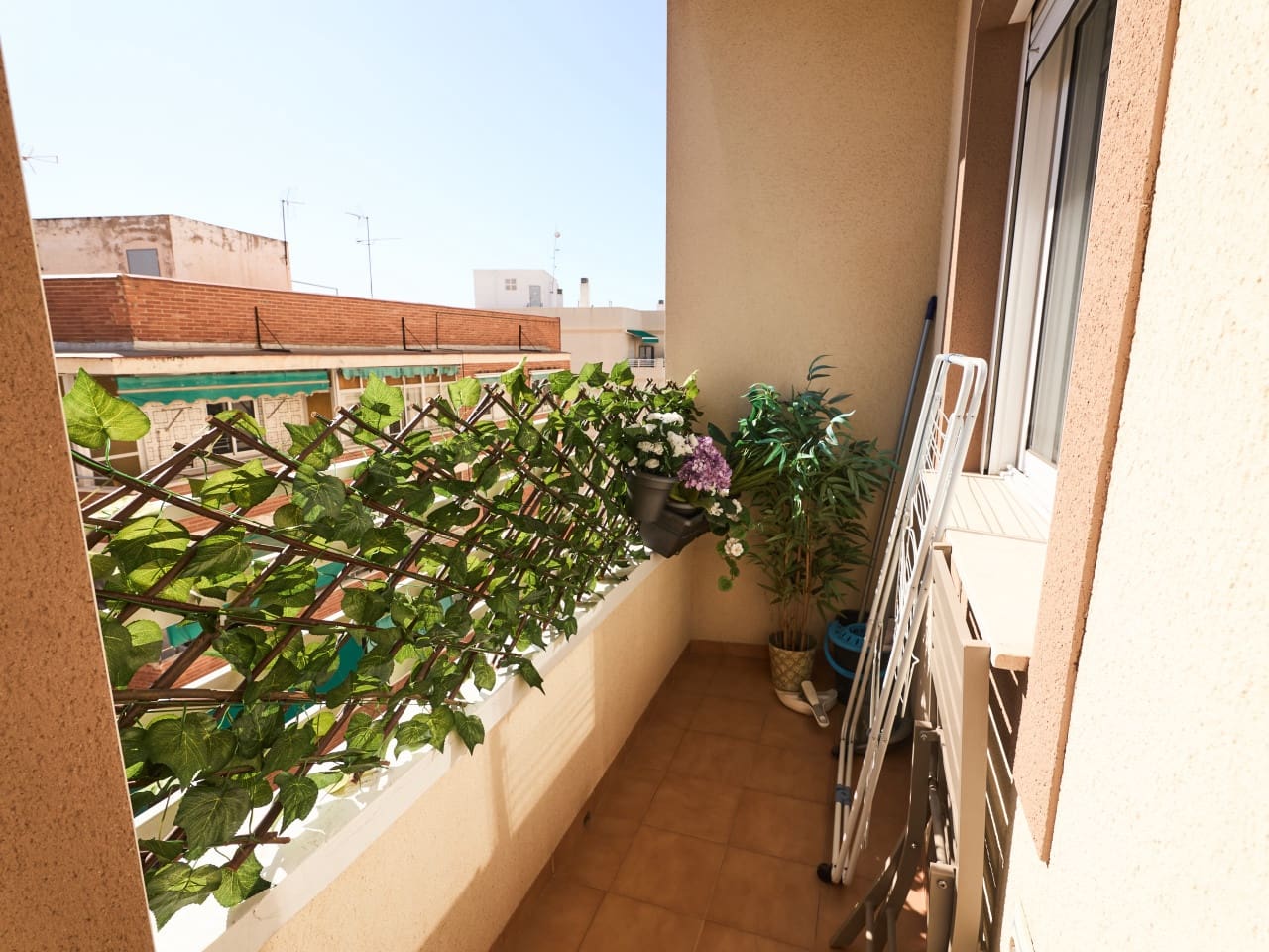 2 makuuhuone Huoneisto myytävänä paikassa Torrevieja mukana 
autotalli - 164 900 € (Ref: 9793126)