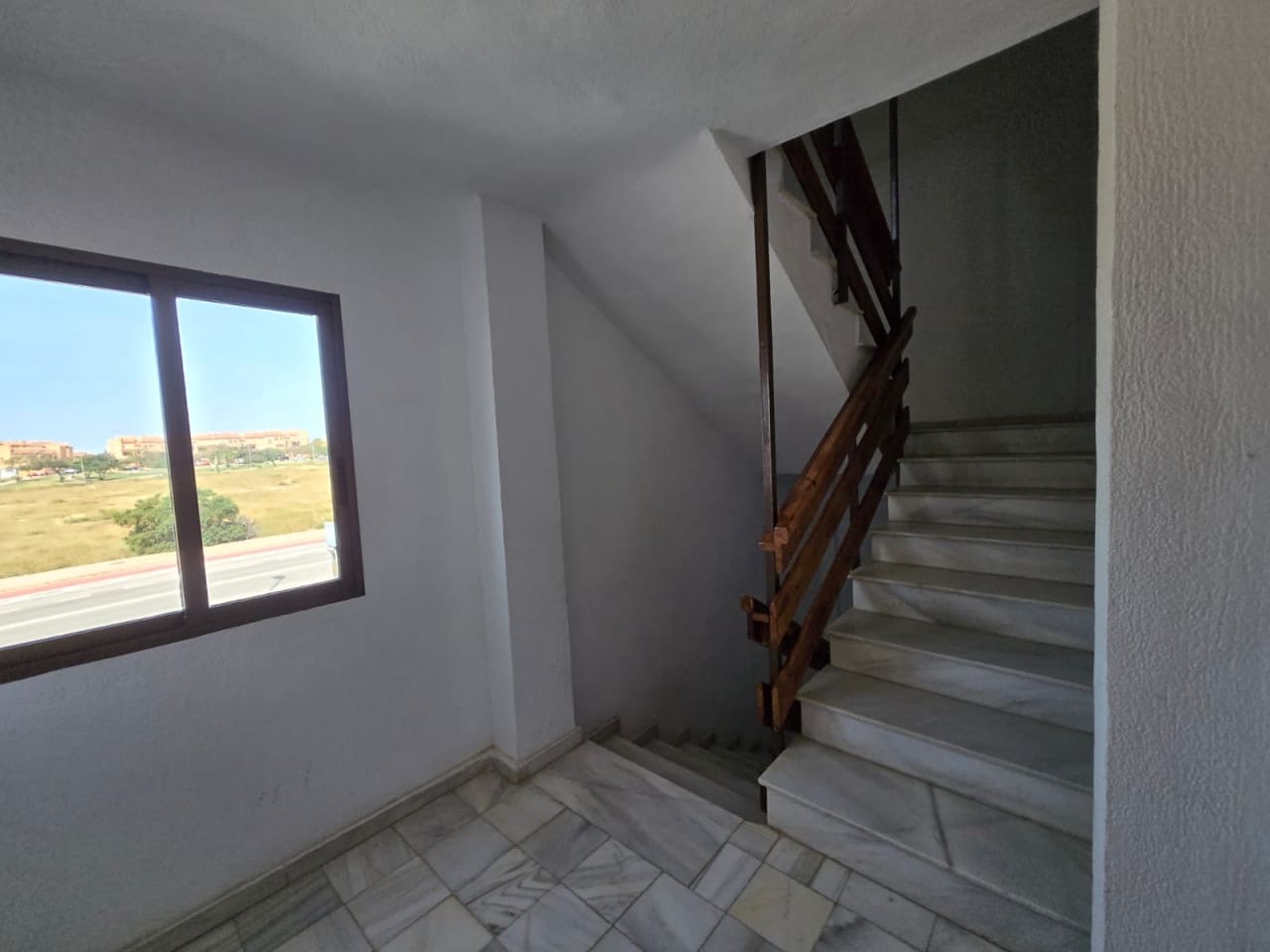 Lägenhet till salu i Torrevieja - 85 000 € (Ref: 9800043)