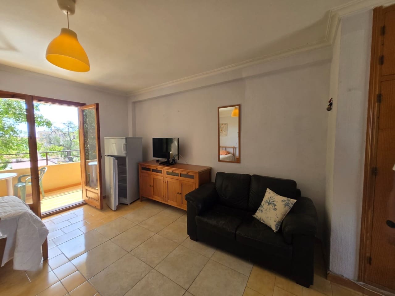 Lägenhet till salu i Torrevieja - 85 000 € (Ref: 9800043)