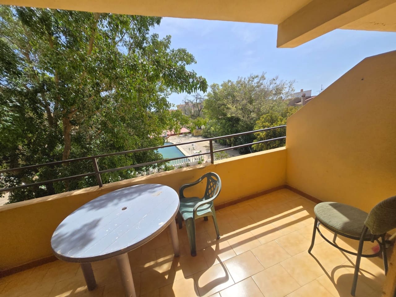 Lägenhet till salu i Torrevieja - 85 000 € (Ref: 9800043)