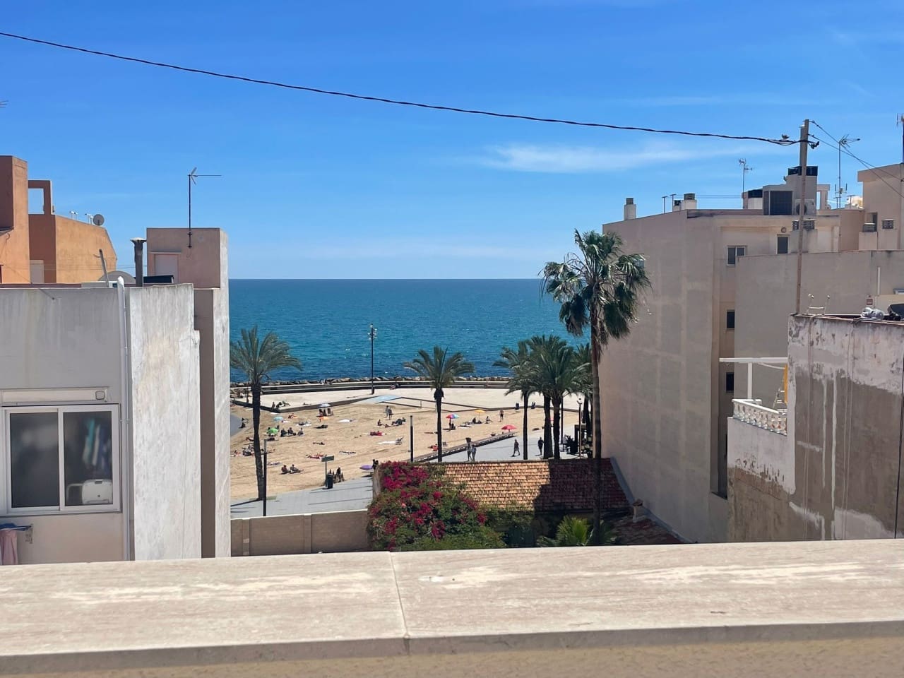 Apartamento de 3 habitaciones en Torrevieja en venta con piscina garaje - 399.000 € (Ref: 9800044)