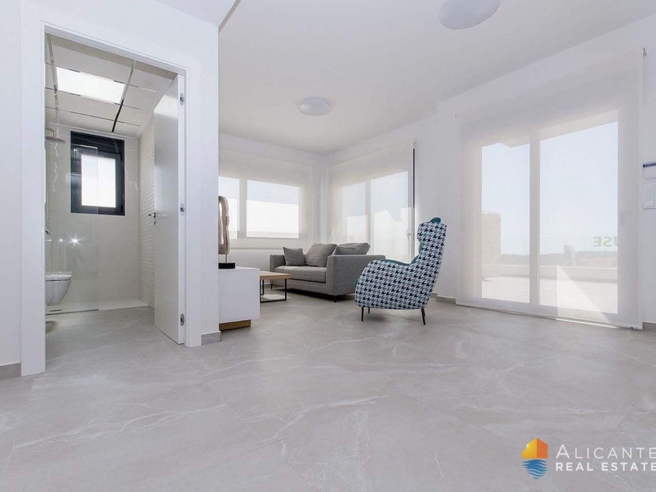 3 bedroom Villa for sale in San Miguel de Salinas with pool garage - € 415,000 (Ref: 9806209)