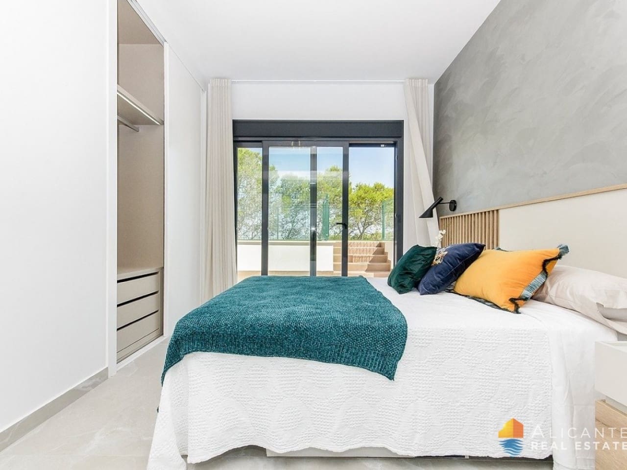 3 bedroom Villa for sale in San Miguel de Salinas with pool garage - € 415,000 (Ref: 9806209)