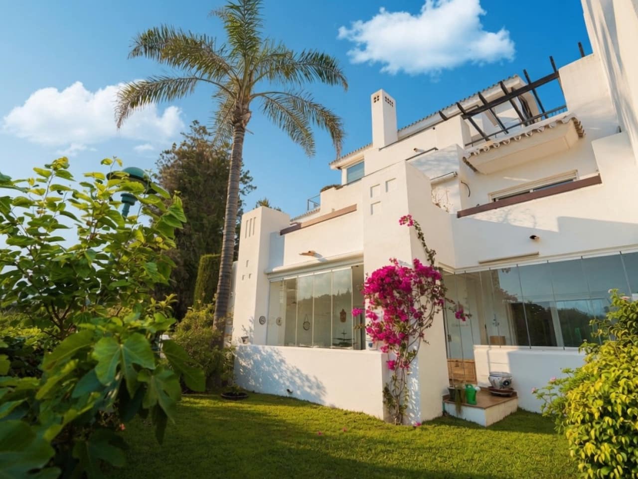 2 makuuhuone Huoneisto myytävänä paikassa Marbella mukana uima-altaan 
autotalli - 1 750 000 € (Ref: 9806744)