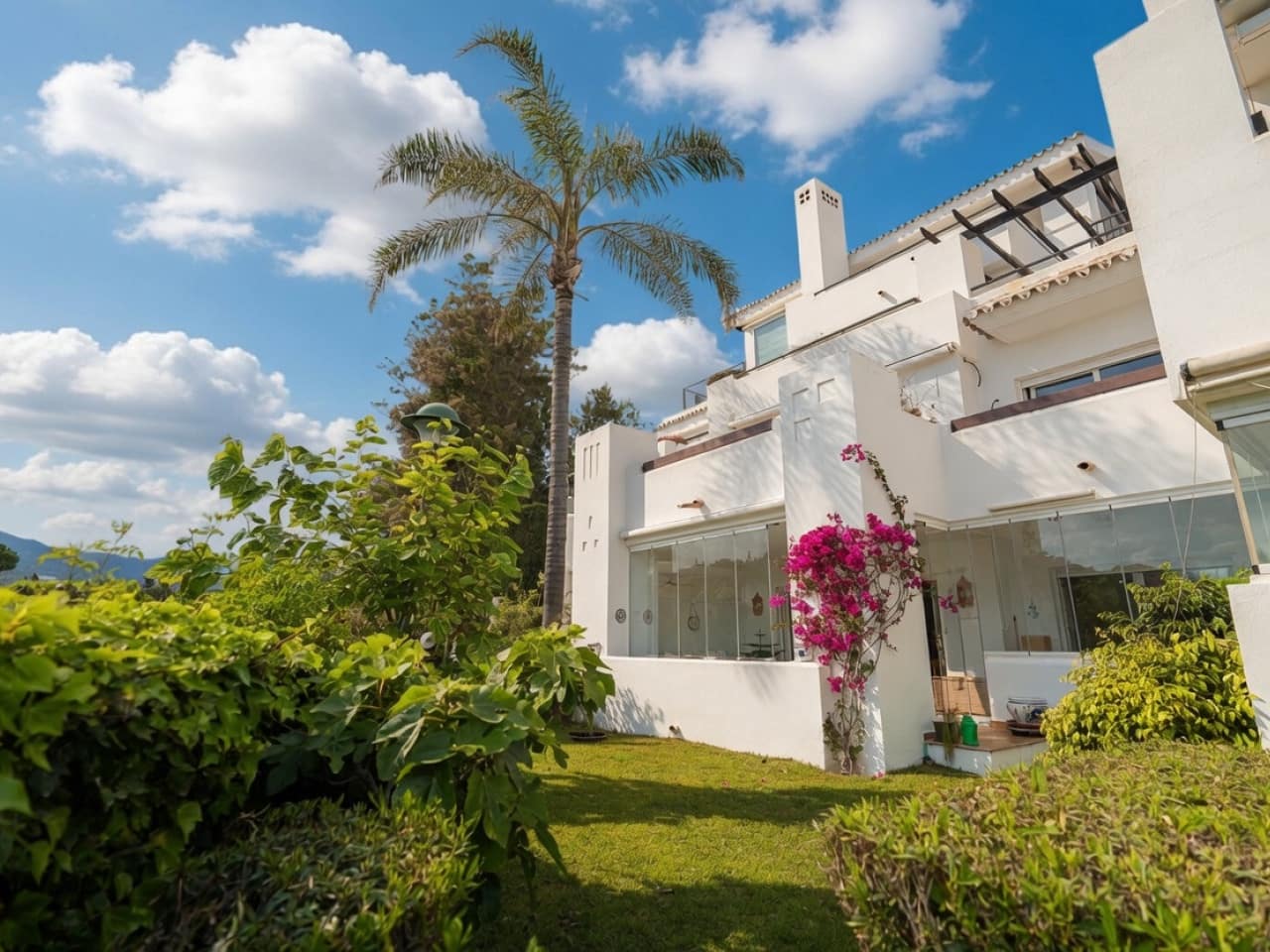 2 makuuhuone Huoneisto myytävänä paikassa Marbella mukana uima-altaan 
autotalli - 1 750 000 € (Ref: 9806744)