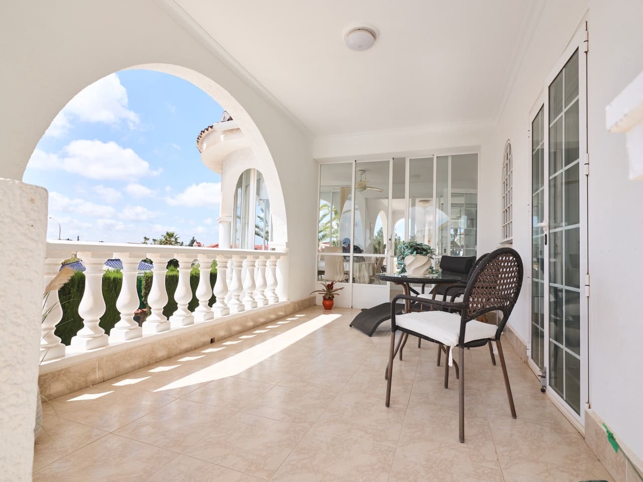 4 slaapkamer Villa te koop in Ciudad Quesada met zwembad garage - € 744.000 (Ref: 9813447)