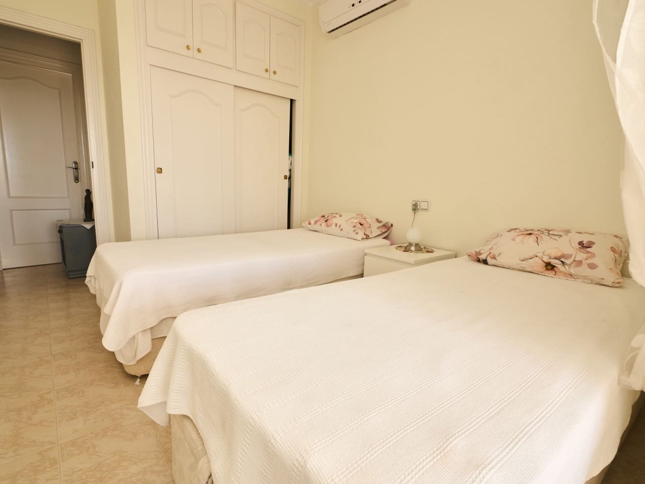 4 slaapkamer Villa te koop in Ciudad Quesada met zwembad garage - € 744.000 (Ref: 9813447)
