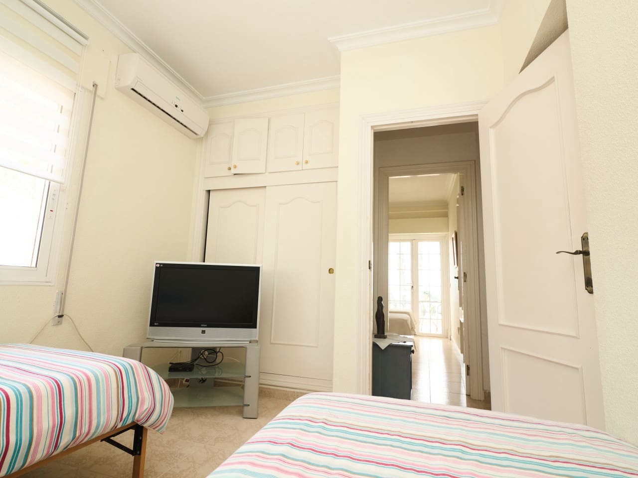 4 slaapkamer Villa te koop in Ciudad Quesada met zwembad garage - € 744.000 (Ref: 9813447)