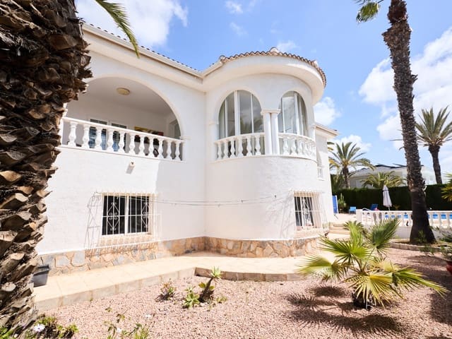 4 slaapkamer Villa te koop in Ciudad Quesada, Rojales met zwembad garage - € 744.000 (Ref: 9813447)