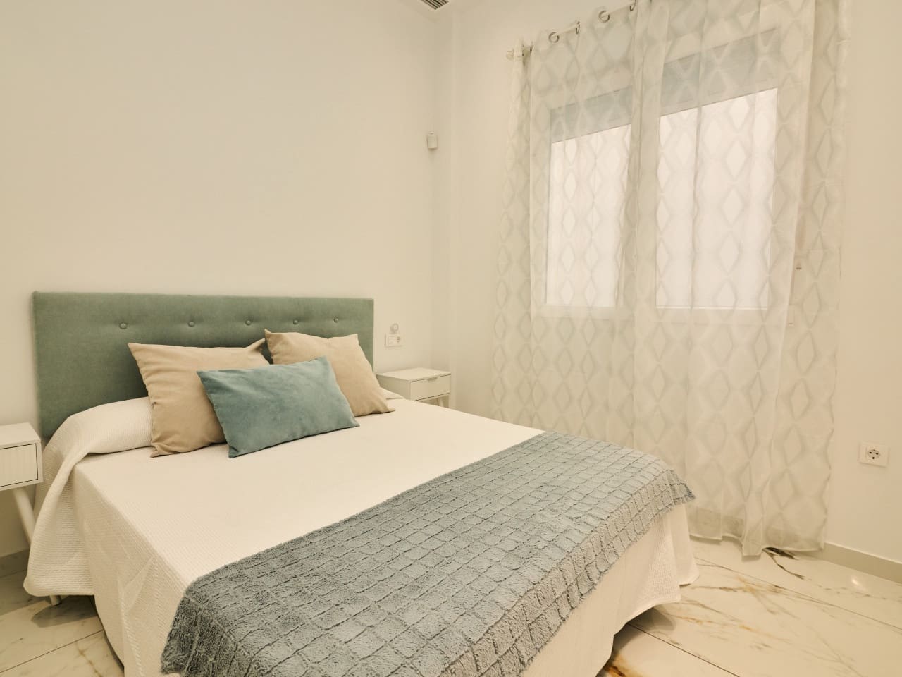 2 soverom Leilighet til salgs i Torrevieja - € 189 000 (Ref: 9830421)