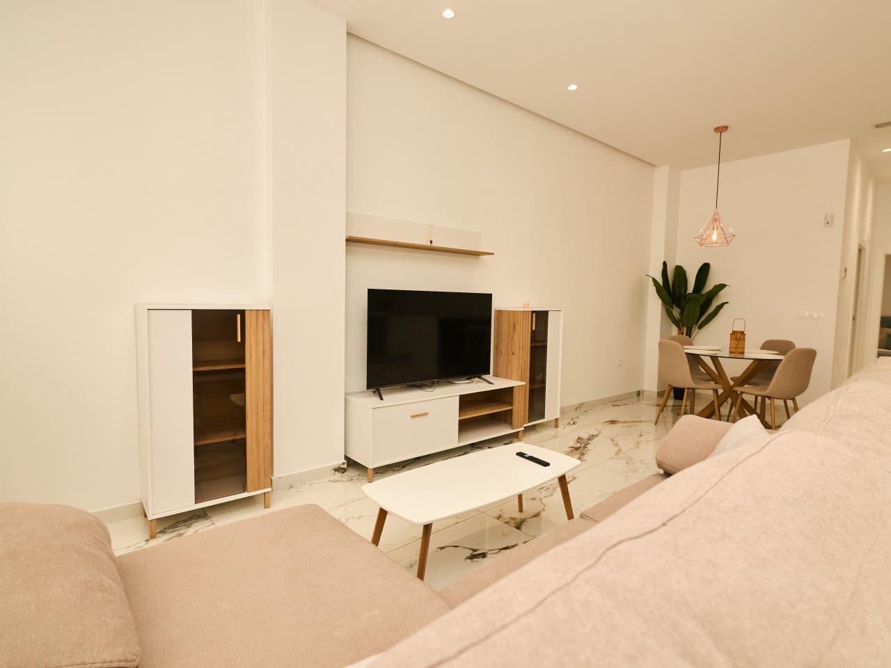2 soverom Leilighet til salgs i Torrevieja - € 189 000 (Ref: 9830421)