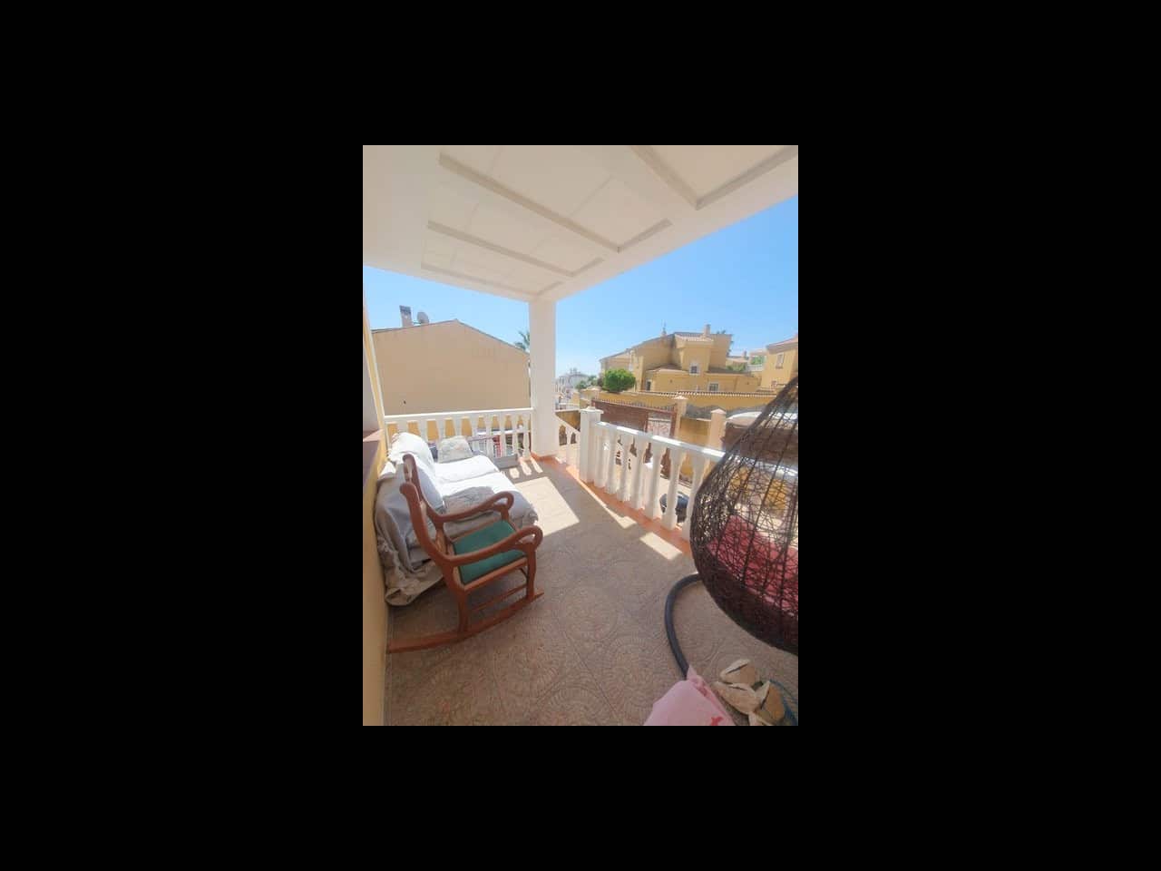 4 quarto Moradia para venda em Villamartin com piscina garagem - 229 000 € (Ref: 9836752)