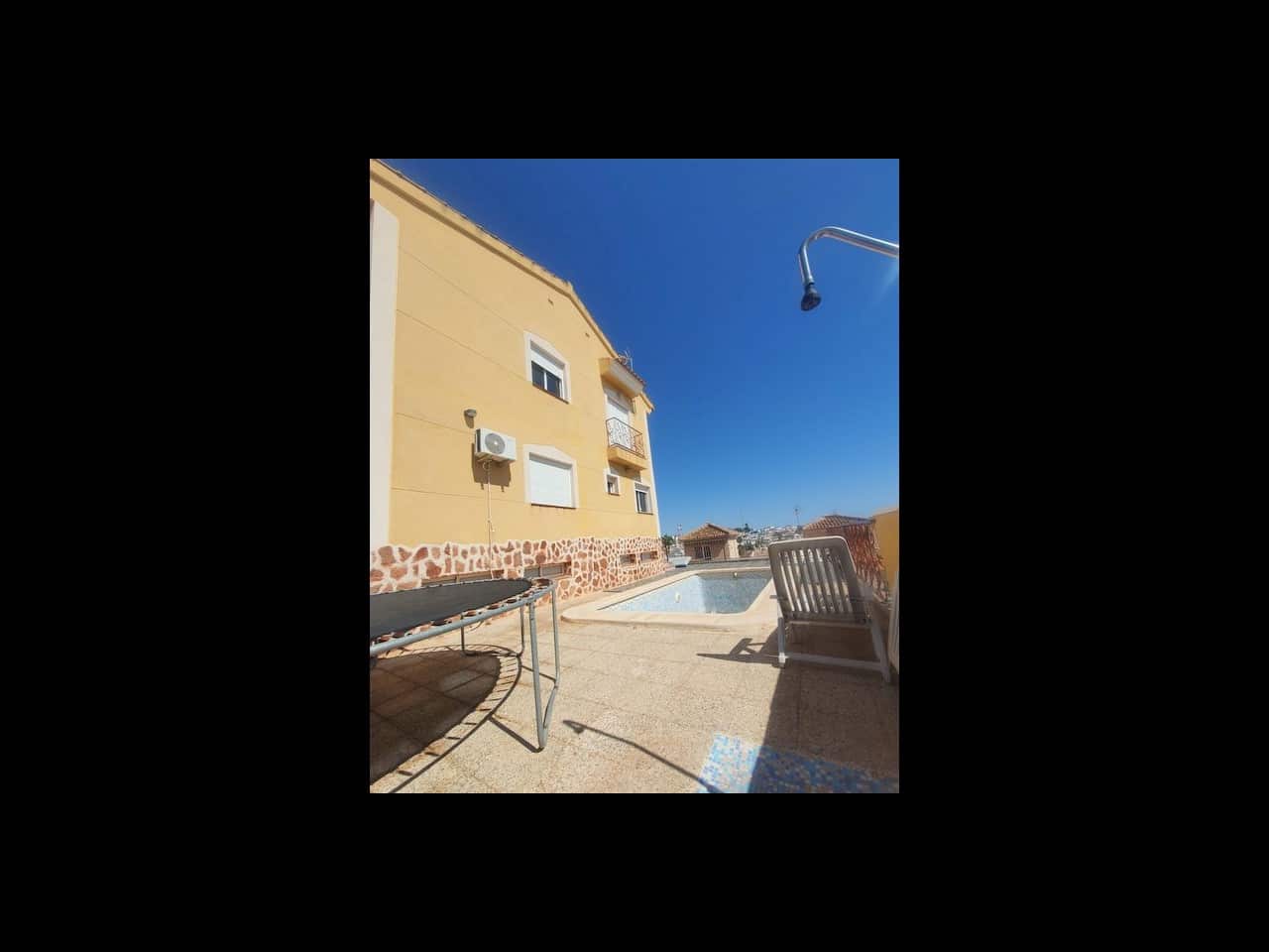 4 quarto Moradia para venda em Villamartin com piscina garagem - 229 000 € (Ref: 9836752)
