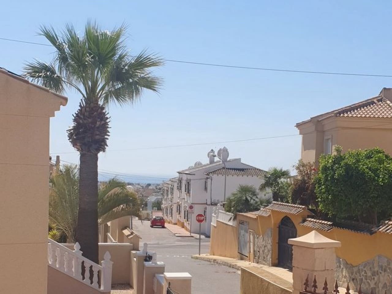 4 quarto Moradia para venda em Villamartin com piscina garagem - 229 000 € (Ref: 9836752)