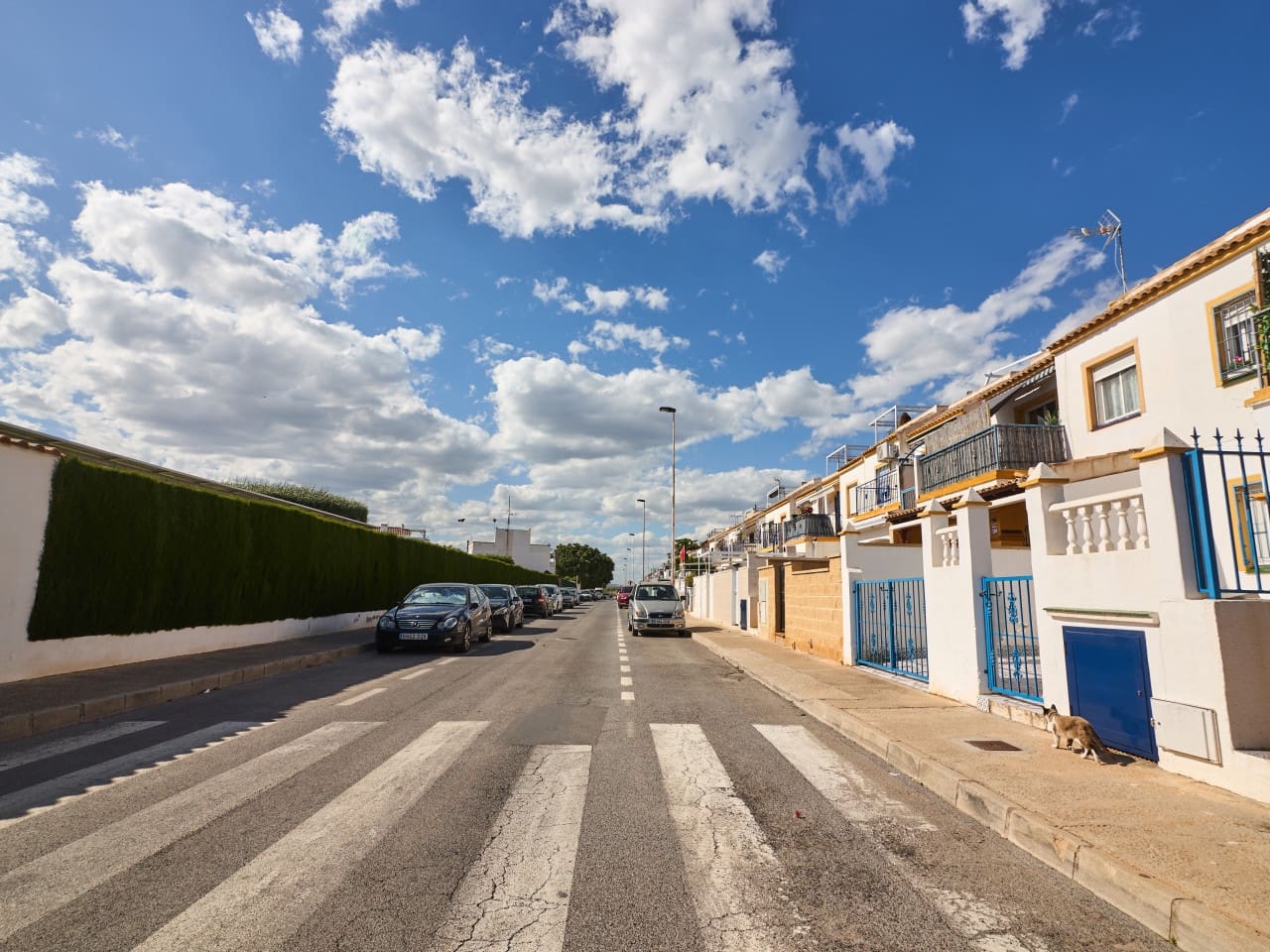 3 bedroom Villa for sale in Torrevieja with pool - € 169,000 (Ref: 9838387)