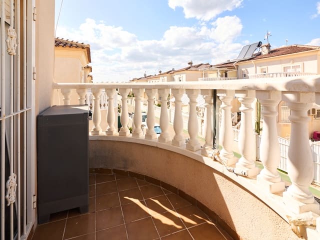 3 soveværelse Byhus til salg i Aguas Nuevas, Torrevieja med swimmingpool garage - € 185.000 (Ref: 9838388)