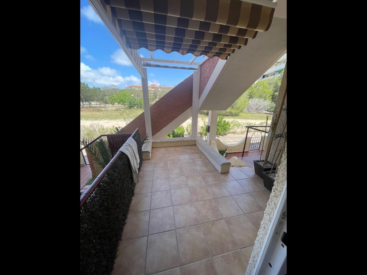1 soveværelse Villa til salg i Guardamar del Segura med swimmingpool garage - € 119.000 (Ref: 9844626)