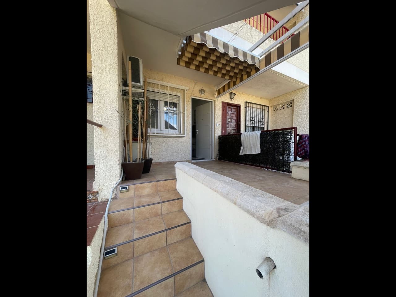 1 soveværelse Villa til salg i Guardamar del Segura med swimmingpool garage - € 119.000 (Ref: 9844626)