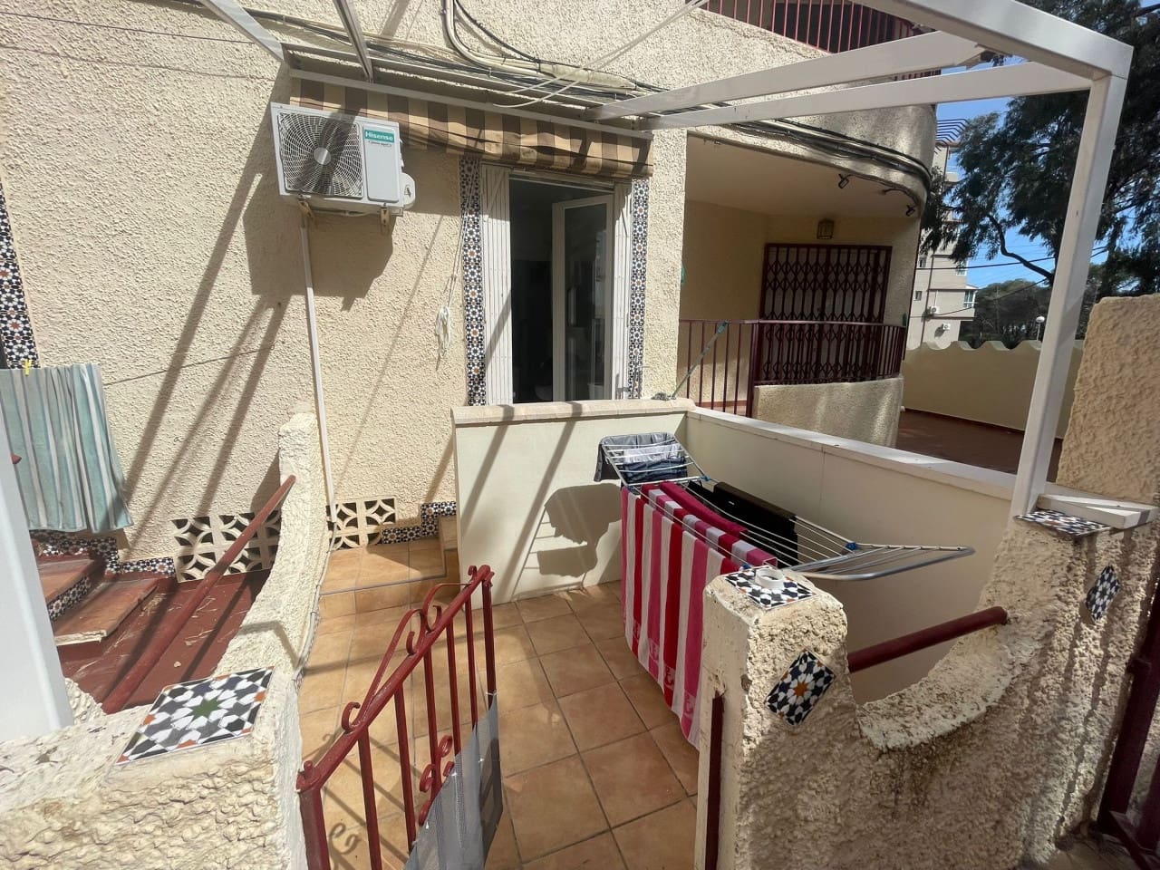 1 soveværelse Villa til salg i Guardamar del Segura med swimmingpool garage - € 119.000 (Ref: 9844626)