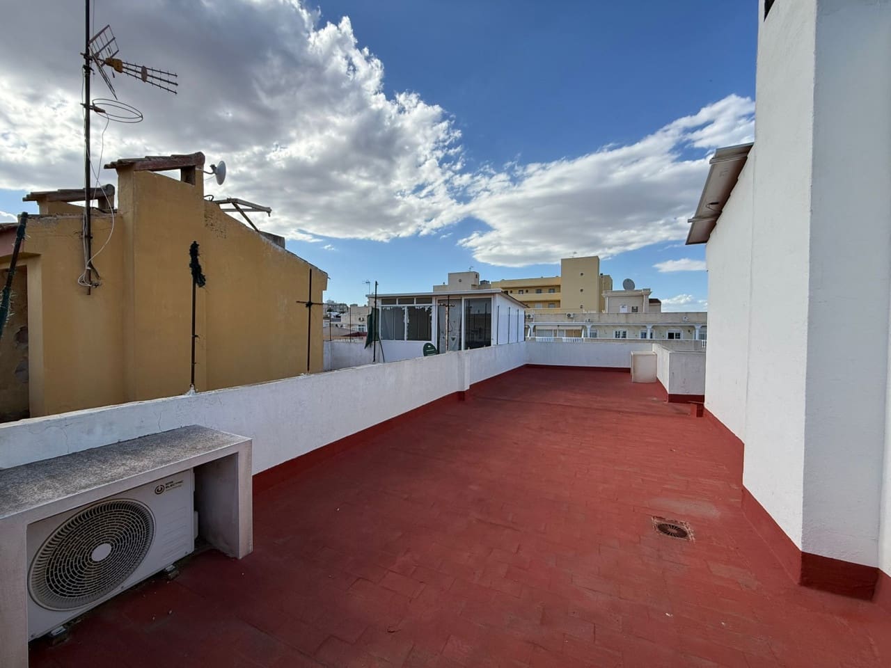 2 soveværelse Lejlighed til salg i Torrevieja - € 194.000 (Ref: 9852085)