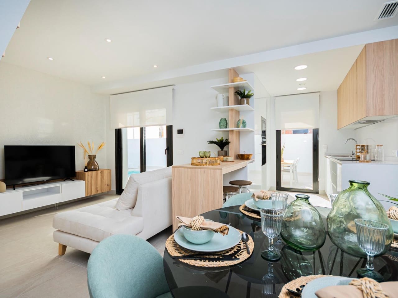 3 slaapkamer Villa te koop in Torrevieja met zwembad garage - € 539.000 (Ref: 9864743)