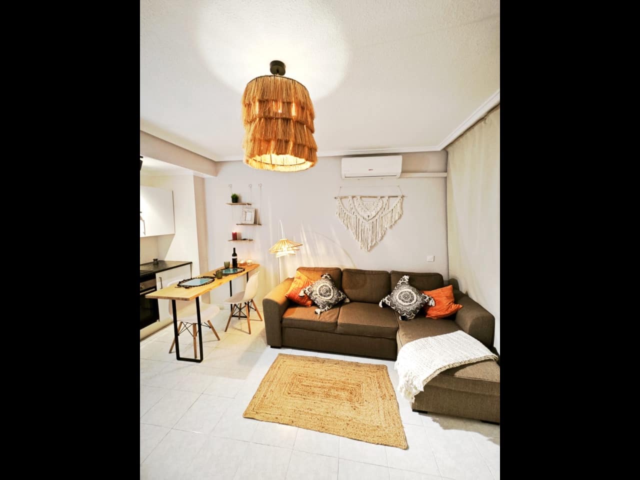 Appartement te koop in Torrevieja met zwembad - € 90.000 (Ref: 9866245)