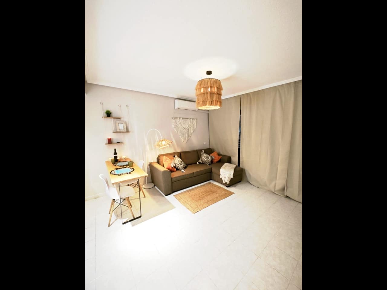 Appartement te koop in Torrevieja met zwembad - € 90.000 (Ref: 9866245)