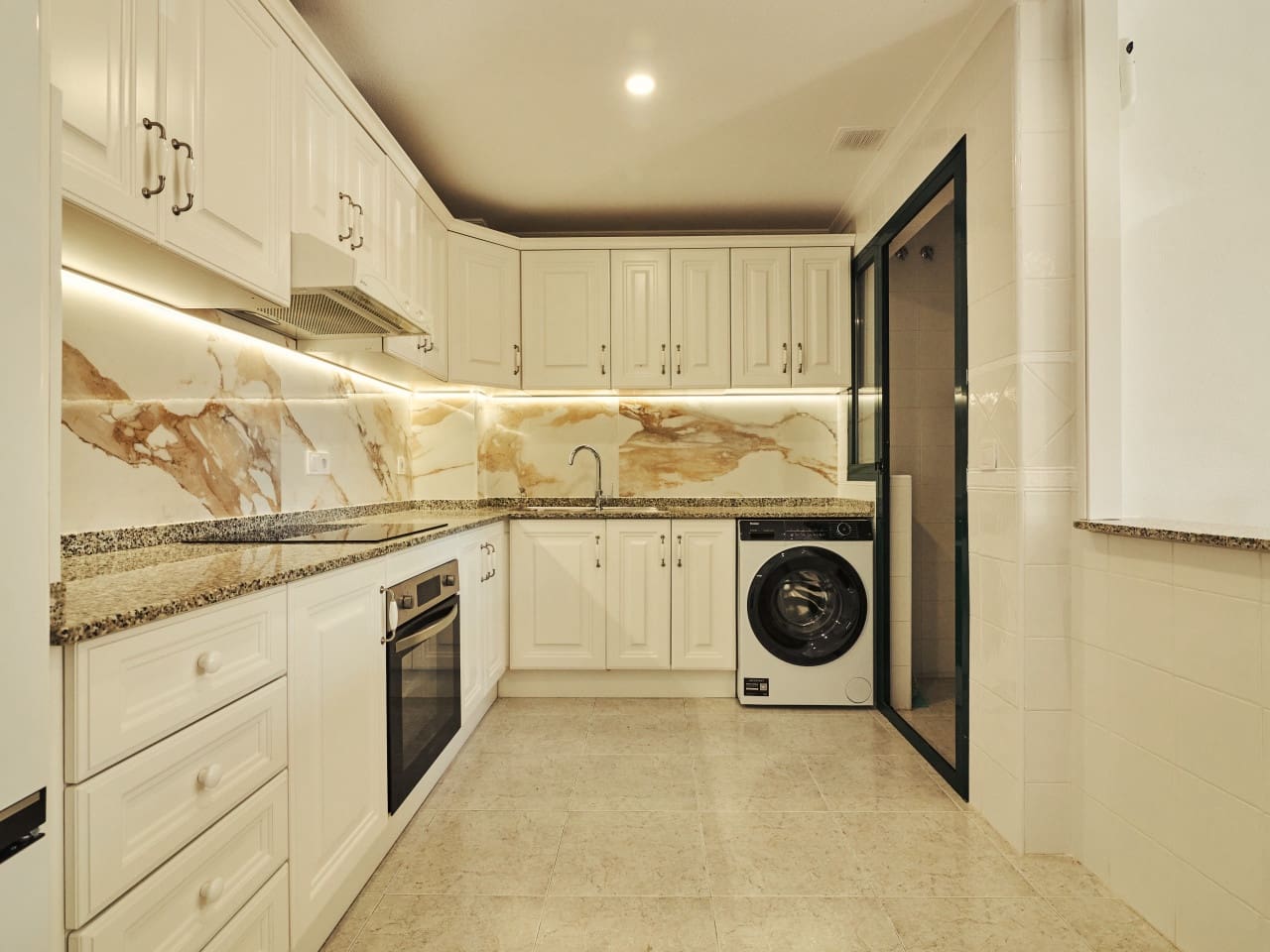 2 bedroom Apartment for sale in Villamartin with pool - € 220,000 (Ref: 9872099)