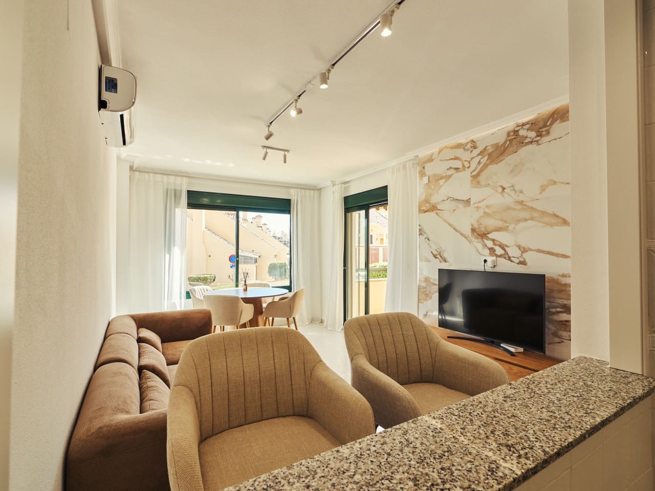2 bedroom Apartment for sale in Villamartin with pool - € 220,000 (Ref: 9872099)