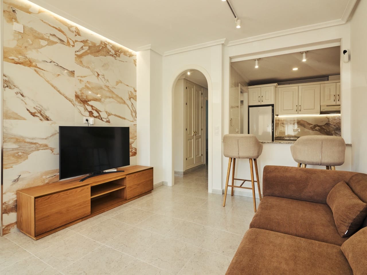 2 bedroom Apartment for sale in Villamartin with pool - € 220,000 (Ref: 9872099)