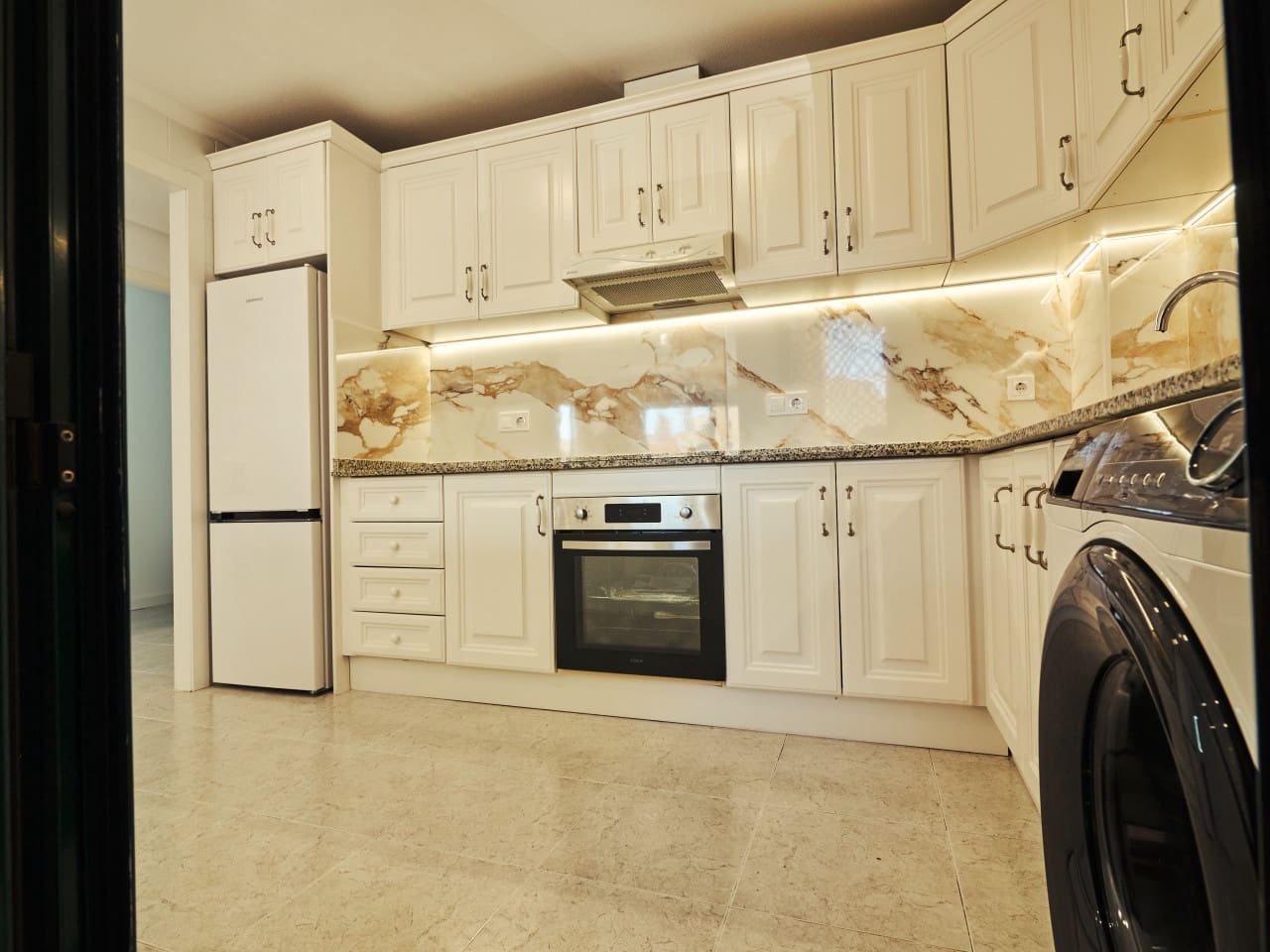 2 bedroom Apartment for sale in Villamartin with pool - € 220,000 (Ref: 9872099)